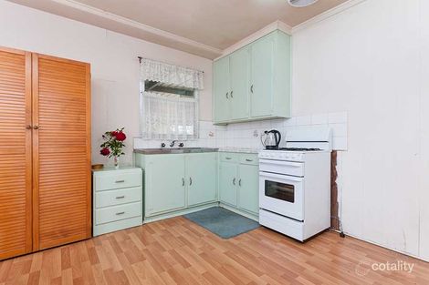 Property photo of 12 Moe Court Dallas VIC 3047