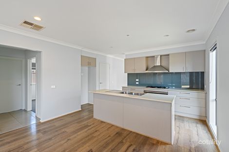 Property photo of 204 Alisma Boulevard Cranbourne North VIC 3977