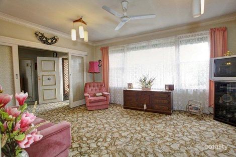 Property photo of 2 Macorna Street Frankston VIC 3199