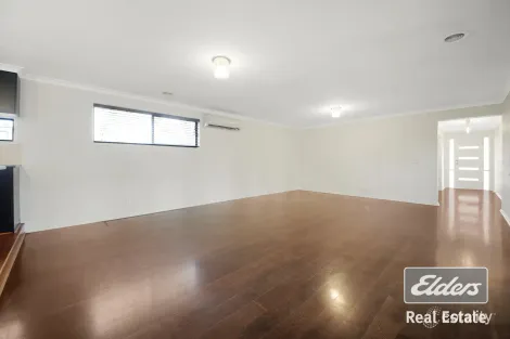 Property photo of 24 Azure Drive Tarneit VIC 3029