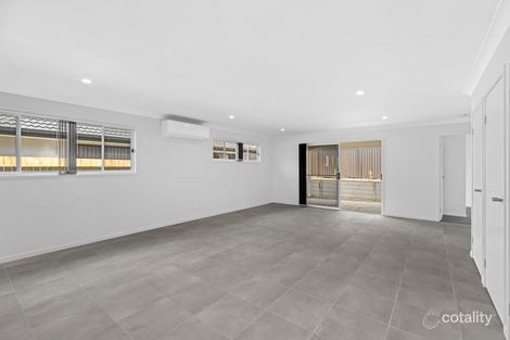 Property photo of 2 Hickory Place Brassall QLD 4305