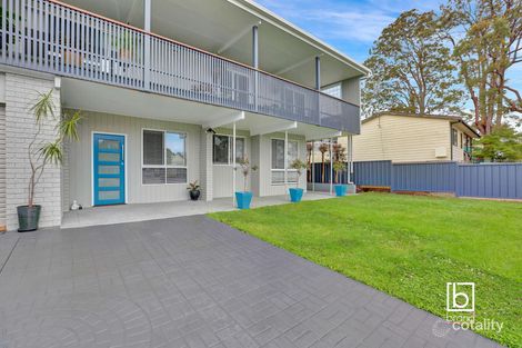 Property photo of 30 Mawarra Street Gwandalan NSW 2259