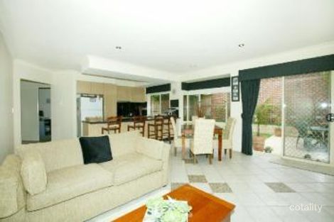 Property photo of 1/25 Maxia Road Doncaster East VIC 3109