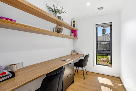 Property photo of 30 Aspiring Drive Huntly VIC 3551