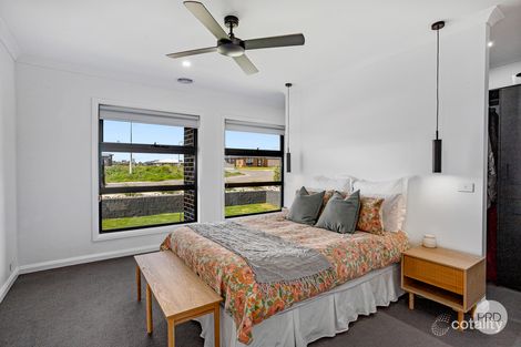 Property photo of 30 Aspiring Drive Huntly VIC 3551