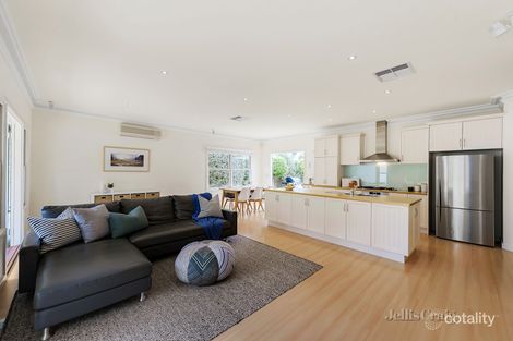 Property photo of 17 Milton Street Nunawading VIC 3131