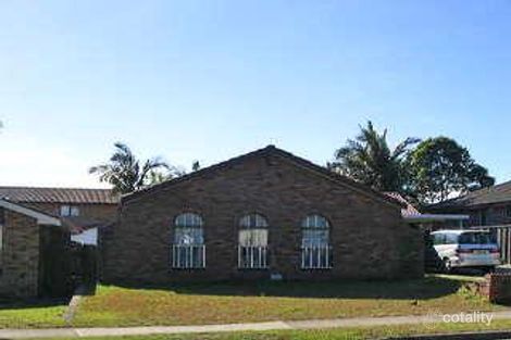 15 Kooyong St, St Johns Park, NSW 2176