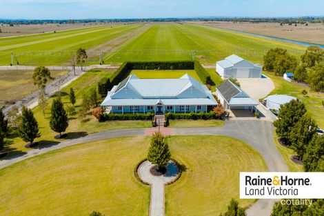 640 Mcdonalds Drain Rd, Pakenham South, VIC 3810