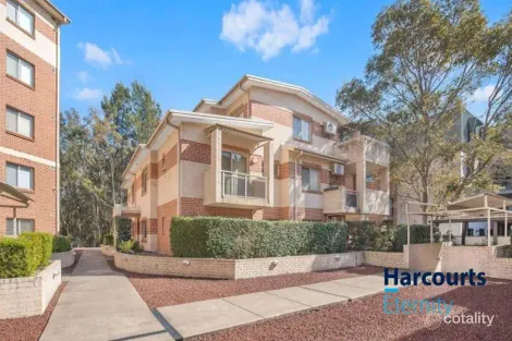Property photo of 9/2 Wentworth Avenue Toongabbie NSW 2146
