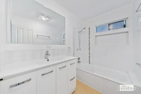 Property photo of 19 Beacon Drive Cornubia QLD 4130