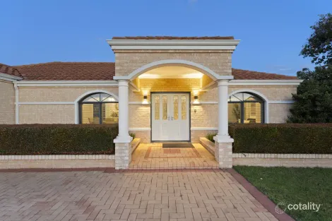 Property photo of 45 Whitecliffe Square Iluka WA 6028