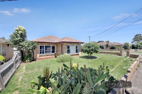 Property photo of 94 Waverley Road Chadstone VIC 3148