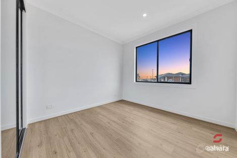 Property photo of 16 Prunus Crescent Fraser Rise VIC 3336