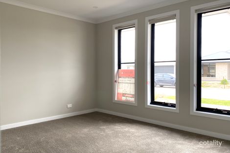 Property photo of 8 Francesco Way Angle Vale SA 5117