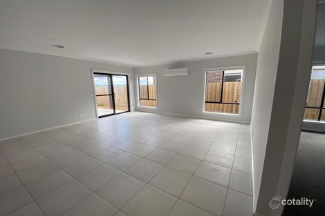 Property photo of 1 Takeoff Street Diggers Rest VIC 3427