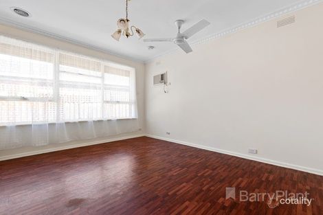 Property photo of 17 Taranto Drive Noble Park VIC 3174
