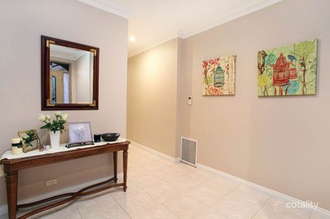 Property photo of 4 Woodleigh Place Gladstone Park VIC 3043