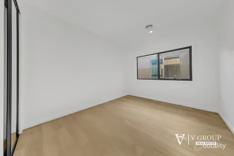 Property photo of 23 Proserpine Crescent Donnybrook VIC 3064