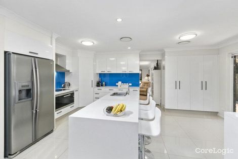 Property photo of 17 Carinyan Drive Birkdale QLD 4159