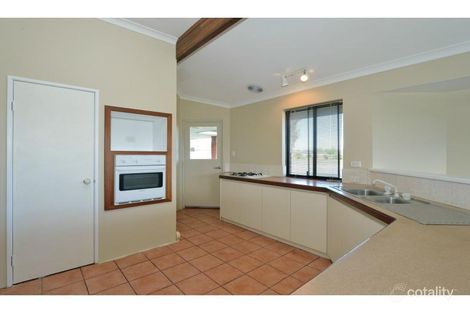 Property photo of 7 Bernier Close Waikiki WA 6169