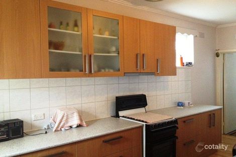 Property photo of 2 Heather Avenue Pascoe Vale VIC 3044