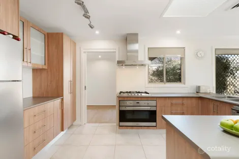 Property photo of 80 Burrowye Crescent Keilor VIC 3036