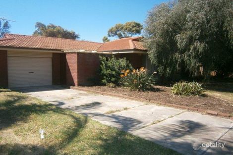 9 Goongarrie Dr, Waikiki, WA 6169