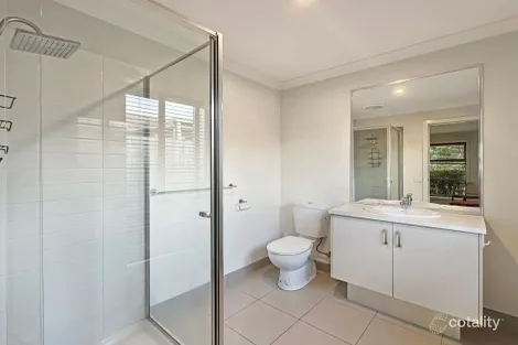 Property photo of 7 Headland Way Inverloch VIC 3996