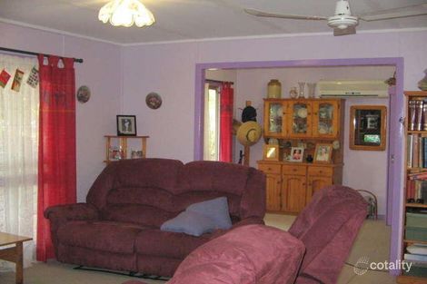 Property photo of 28 Fourth Avenue Maaroom QLD 4650