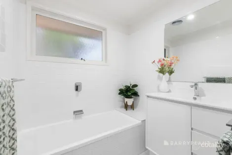 Property photo of 2/40-46 Elmhurst Road Bayswater North VIC 3153