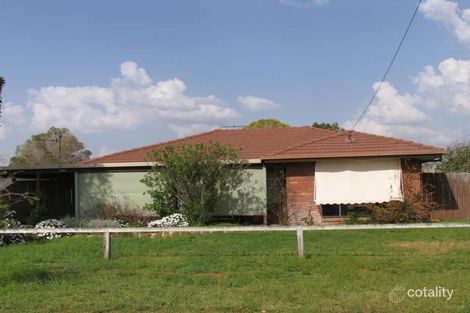 2 David St, Oakey, QLD 4401