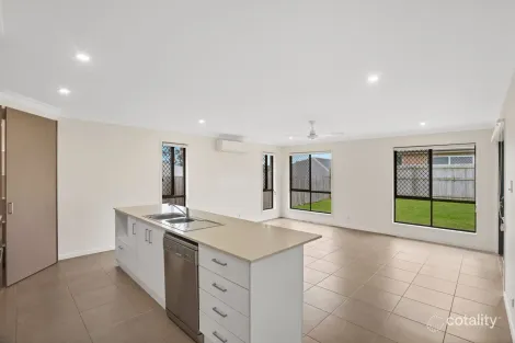 Property photo of 167 Woodline Drive Spring Mountain QLD 4300