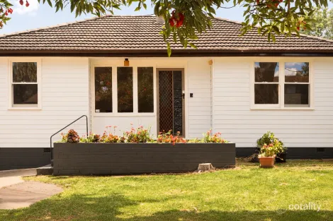 30 Waikanda Cres, Whalan, NSW 2770