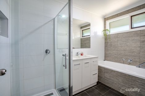 Property photo of 11 Baranbale Way Springdale Heights NSW 2641
