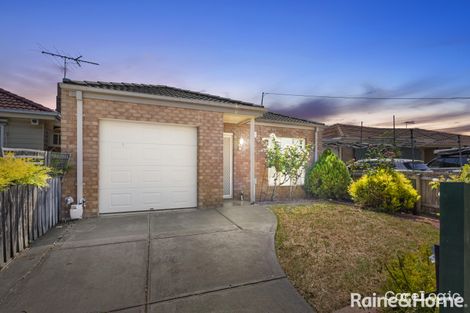 Property photo of 10 Runcorn Crescent Deer Park VIC 3023