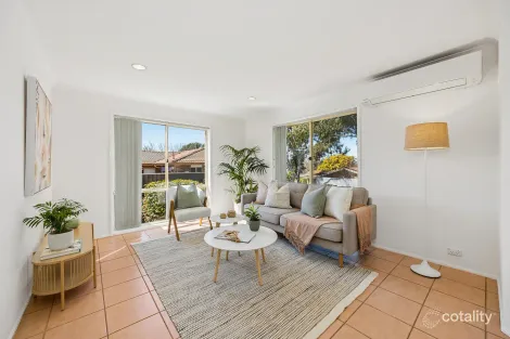 Property photo of 4 Winyu Close Ngunnawal ACT 2913