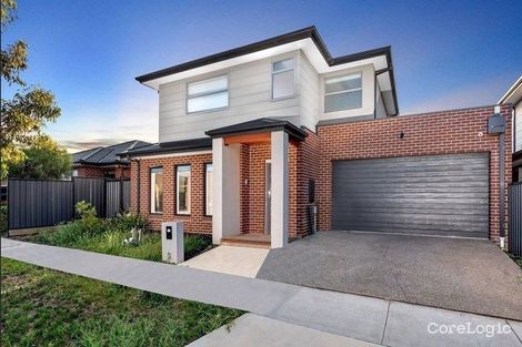 Property photo of 12 Nobility Road Craigieburn VIC 3064