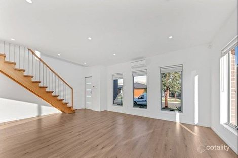 Property photo of 12 Nobility Road Craigieburn VIC 3064