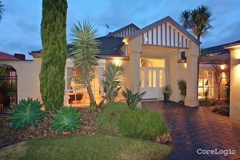 Property photo of 15 Birchmore Court Taylors Lakes VIC 3038