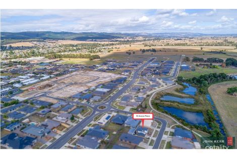 Property photo of 10 Avoca Place Moe VIC 3825