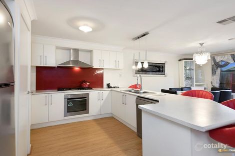 Property photo of 4 Tiarne Crescent Hampton Park VIC 3976