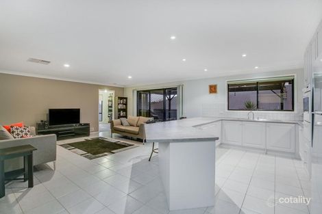 Property photo of 32 Huntingtower Crescent Langwarrin VIC 3910