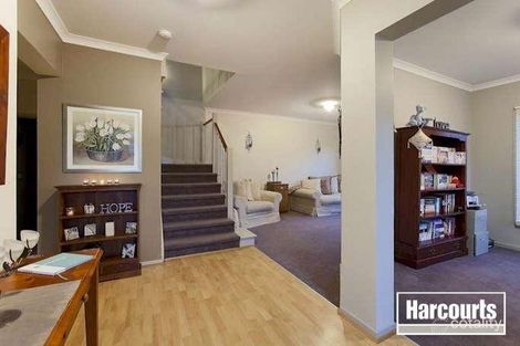 Property photo of 2 Goulburn Place Pakenham VIC 3810