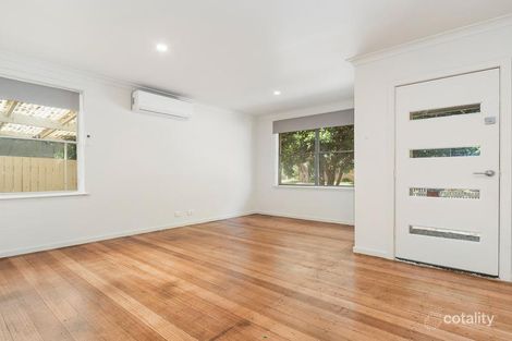 Property photo of 11 Nodding Avenue Frankston North VIC 3200