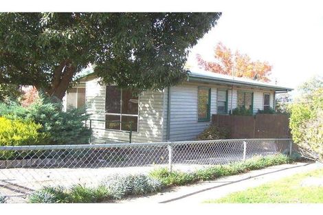 9 Chisholm Cres, Seymour, VIC 3660