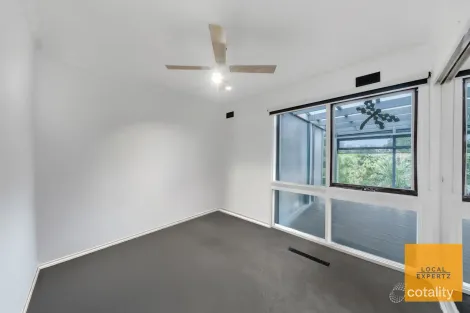 Property photo of 32 Mitchell Road Melton South VIC 3338