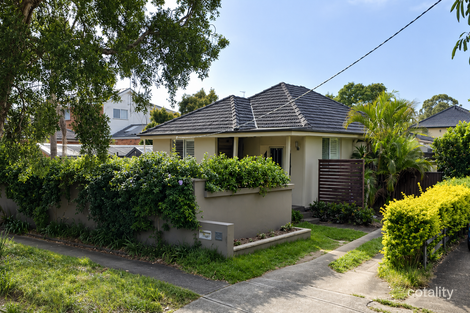 31 Warburton St, Chifley, NSW 2036