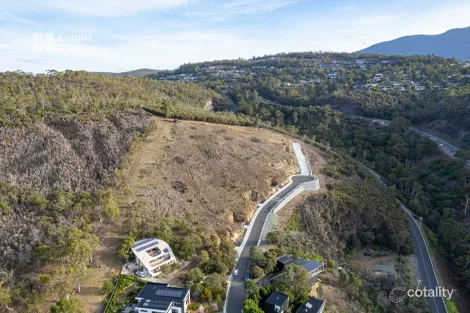 Property photo of 15 Oberon Court Dynnyrne TAS 7005