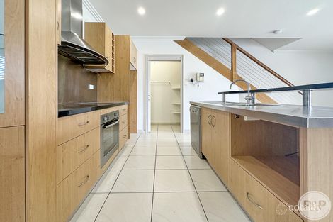 Property photo of 2/20 Blackwood Street Townsville City QLD 4810