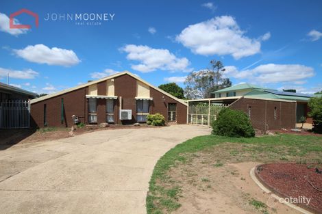 15 Sackville Dr, Forest Hill, NSW 2651